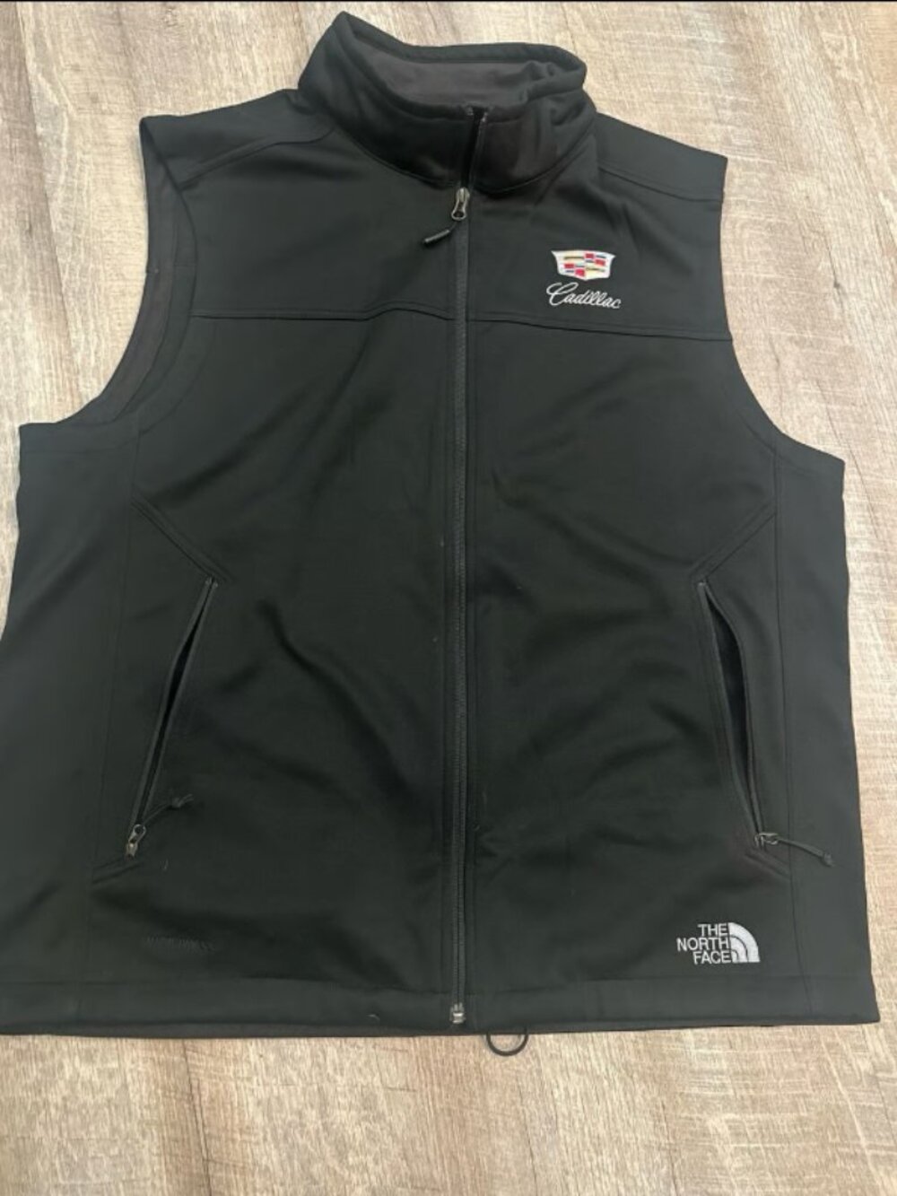Cadillac The North Vest Men's Size XL